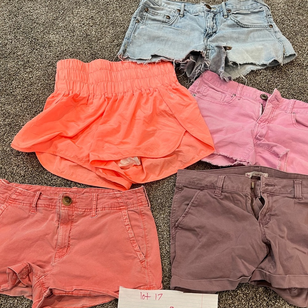 Whole lot of shorts